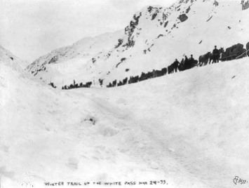 Le sentier de 1898, par le col White.